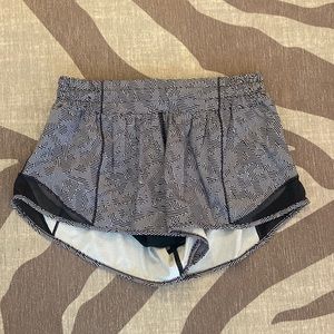 Lululemon Hotty Hot shorts